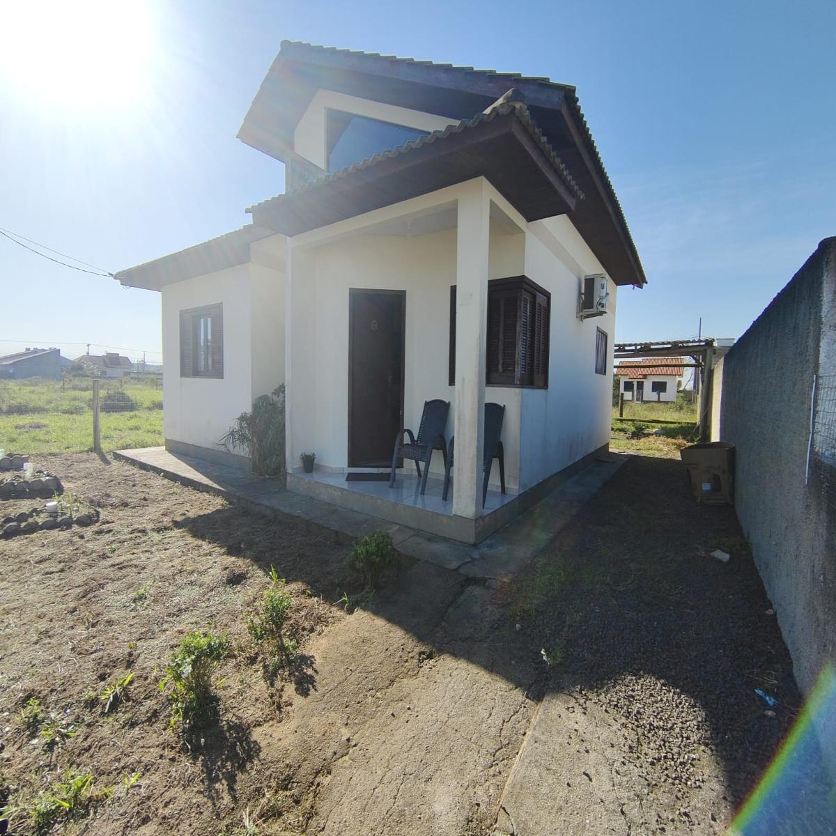Casa com suíte - Bairro Sanga da Areia