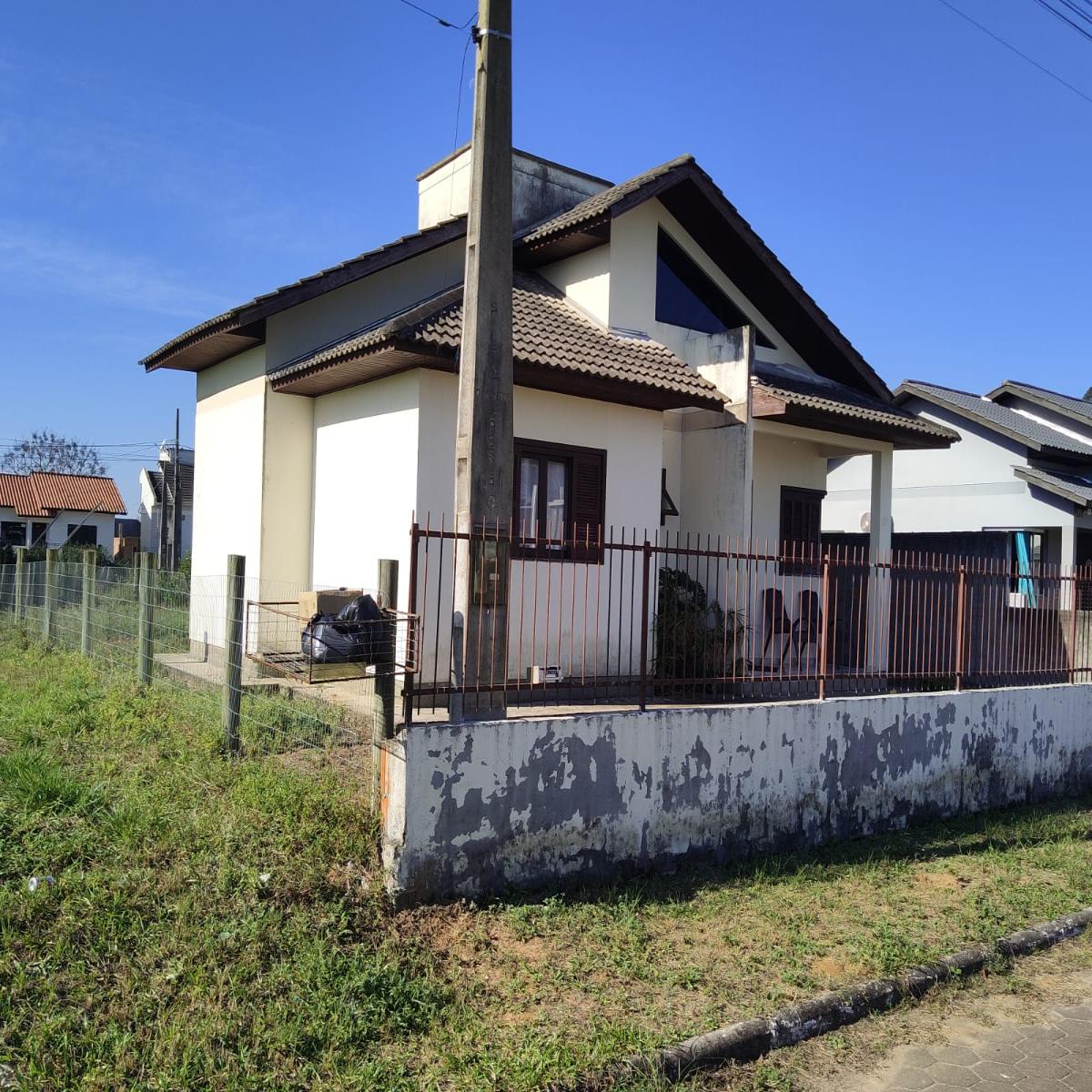 Casa com suíte - Bairro Sanga da Areia